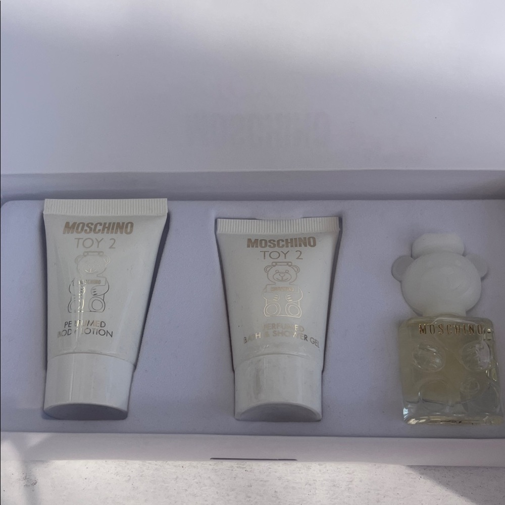 Moschino Toy 2 White Bath & Body Trio with Mini Bottle